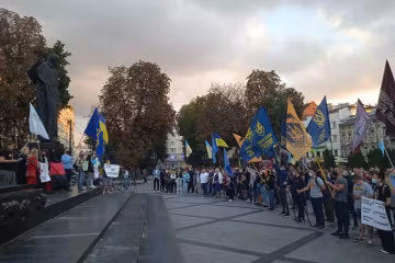 Розлючені львів'яни відправили Зеленського "в Ростов " слідом за Януковичем