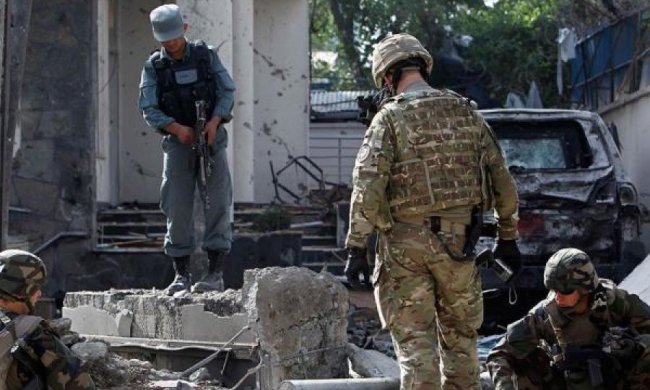 З'явилися відео з місця теракту в госпіталі Кабула