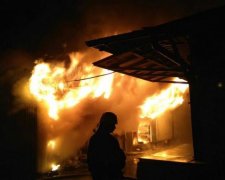 Звіряча жорстокість: киянина зарізали і підпалили у власній квартирі