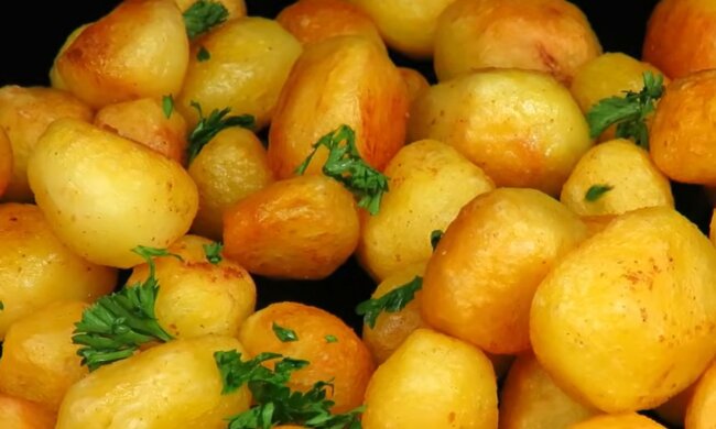 Запечена картопля, скріншот: YouTube