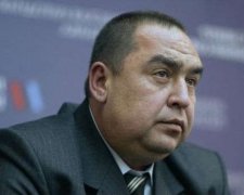 Плотницький змусив школярів нищити українську символіку