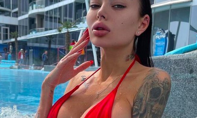 Альона Омович, instagram.com/alena_omovych