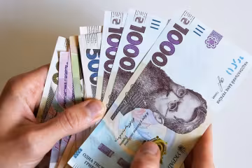 Денежная помощь переселенцам: выплаты от благотворительного фонда