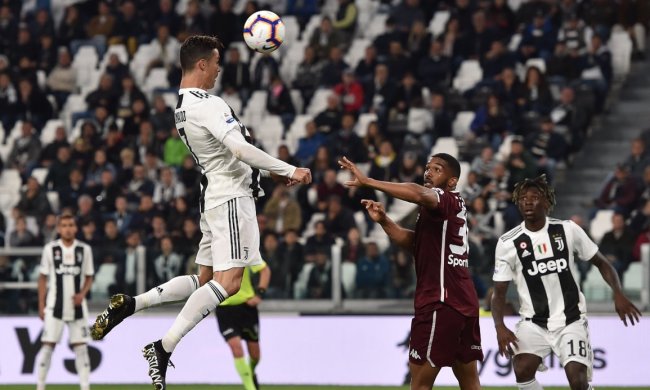 Жінки шаленіють: Роналду забив гол тим самим місцем