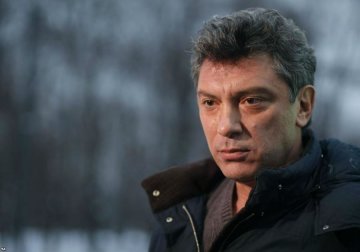 Путин разрешил почтить память Немцова