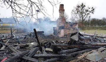 В пожежі згоріло трое людей на Рівненщині (фото, відео)