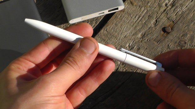 Умная ручка от Xiaomi заменит школьных учителей