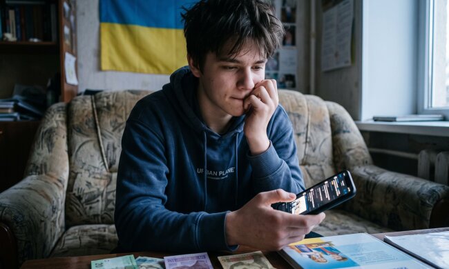 підліток смартфон соцмережі тривога