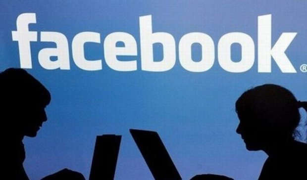 Россия предлагает Facebook блокировать за слова "ватник" и "Маккейн"