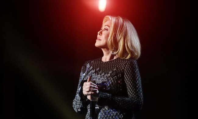 65-летняя Любовь Успенская решила повторить трюк Пугачевой: "Детей хочу рожать"