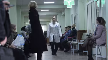 черга в лікарні, фото: Сьогодні