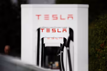 Tesla, gettyimages