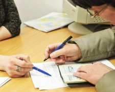 Українцям почали нараховувати пеню за комуналку: скільки доведеться викласти боржникам