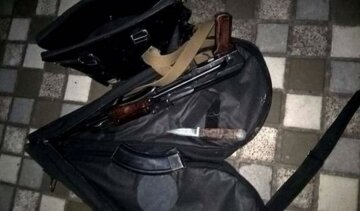 Вооруженная группа захватила обувную фабрику в Вишневом
