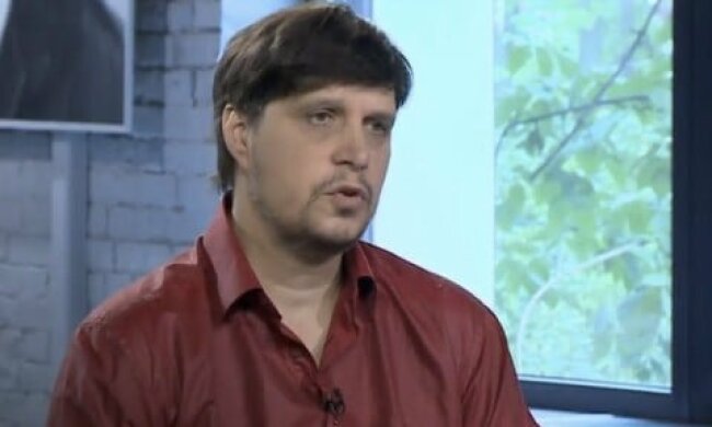 Жарких про мітинг журналістів закритих каналів: нинішня влада знищує Україну