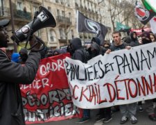 Париж в огне: опубликованы кадры ожесточенных стычек с полицией