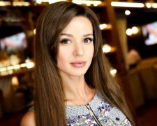 Нардепи довели ведучу новин до сліз у прямому ефірі