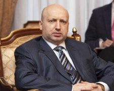 Сдача Крыма: бывший шпион раскрыл легенду Турчинова