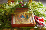 Трійця, зображення з вільних джерел