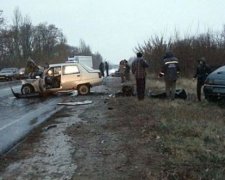 Три людини постраждали у ДТП під Донецьком