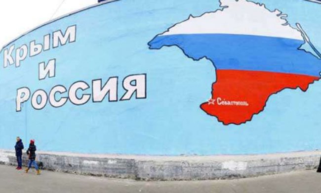 Окупанти Криму хочуть "публічно покарати" журналістку за критику "влади"