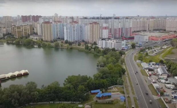 Киев, Дарница; скриншот из видео
