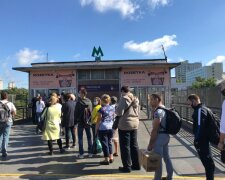 В Киеве парализовано метро, сотни украинцев застряли под землей - что происходит