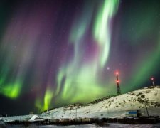 Жителі Донбасу показали своє полярне сяйво
