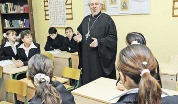 В Україні з'являться релігійні школи - Порошенко