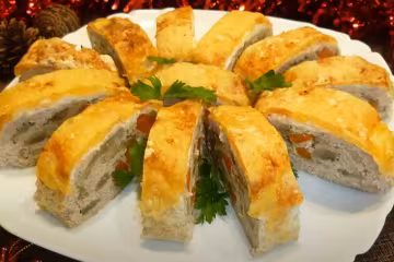 Мясной рулетик с грибами и орехами - вкусная закуска на каждый день