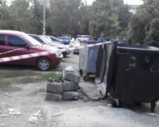 Мати залишила новонародженого в контейнері для відходів