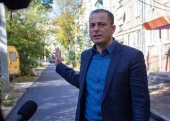 Мэр Каменского Андрей Белоусов