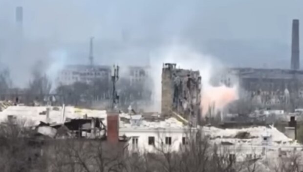 Разрушенный оккупантами завод "Азовсталь". Фото: YouTube
