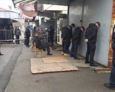 Жорстоке вбивство на Львівщині: копи почали облави на ромів