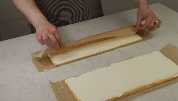 Апельсинові бісквітні рулетики з вершками: фото скрін Ютуб