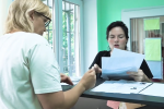 Звернення за соцдопомогою. Фото: скрін youtube