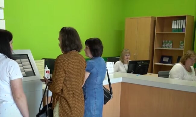 Пенсіонери, скріншот: YouTube