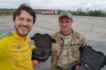 Сергій Притула допомагає українській армії