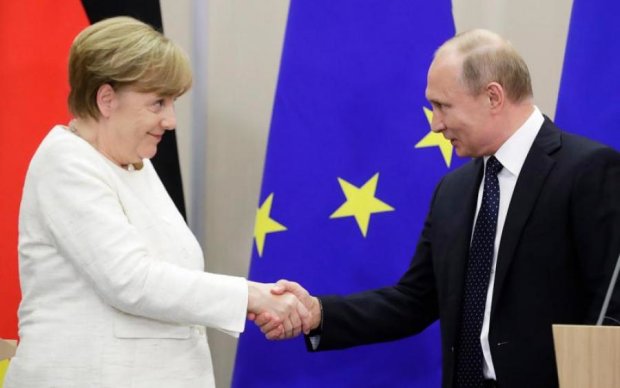 Не гідний: Меркель не пустить Путіна у Велику сімку