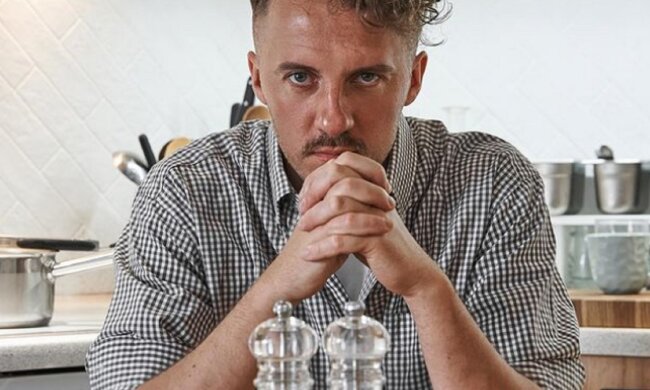 Звезда МастерШеф Евгений Клопотенко приготовил блюдо из мяса и рыбы: совместил несовместимое