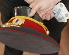 Оборотни в погонах торговали наркотиками в Ивано-Франковске