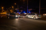 За кермо з пістолетом: у Дніпрі озброєна банда влаштувала дикий форсаж з копами, відео перехоплення