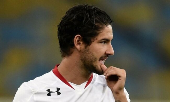 Пато переходить у "Челсі"