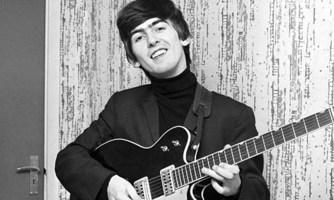 Инструмент гитариста Beatles продали за полмиллиона долларов