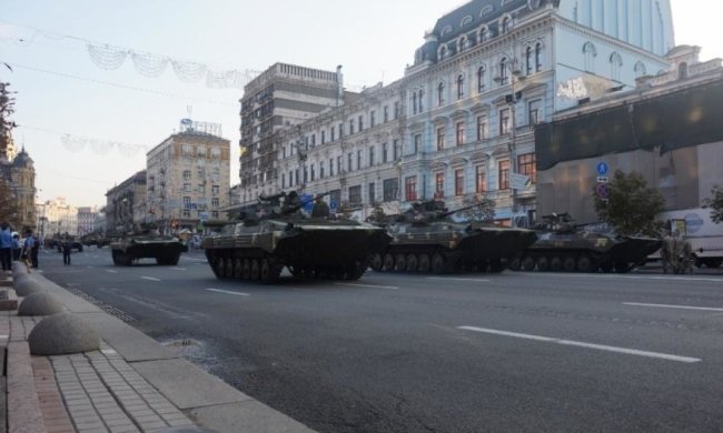 Минобороны рассекретило причину разрушения асфальта на Крещатике