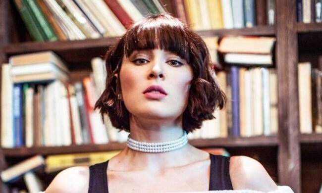 "Балійська кішечка": MARUV з чоловіком влаштували справжню романтику на райському курорті, слони і величезні гнізда