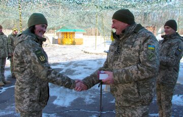 Командування ООС нагородило воєнкорів, фото: штаб ООС