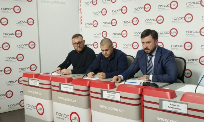 Розумна Сила пов'язує з владою криваве побиття неонацистами прихильників партії в центрі столиці (відео)