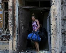 Флаг, гимн и рука на сердце: Донецк праздновал День независимости назло оккупантам