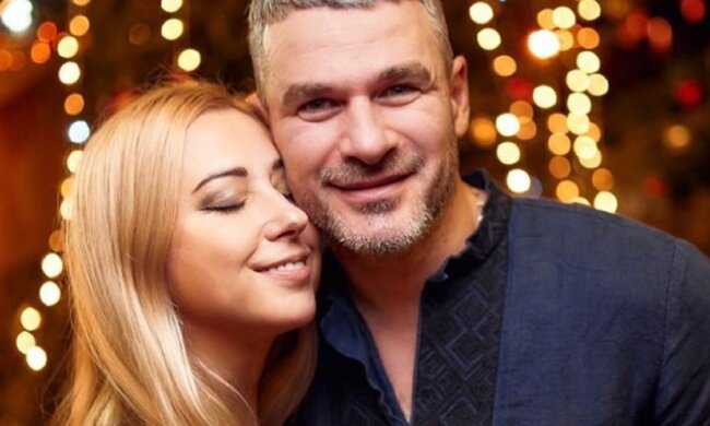 Тоня Матвієнко "звабила" Арсена Мірзояна на людях: ця жінка може все